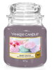 YANKEE CANDLE - BERRY MOCHI CLASSIC STŘEDNÍ 411g