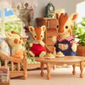 Sylvanian Families rodina žiraf set 4 figurky žirafí rodinka v krabici